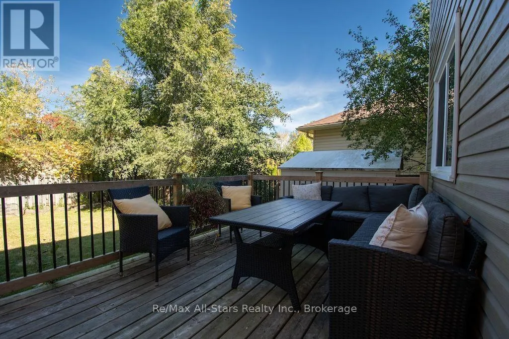 1118 HUNTINGTON CIRCLE