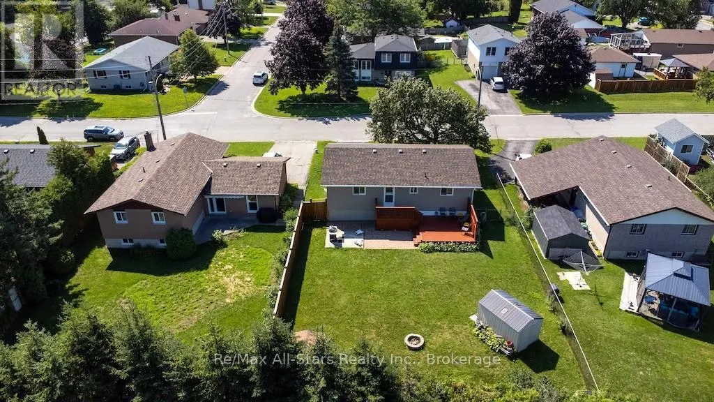 4 DANIEL COURT