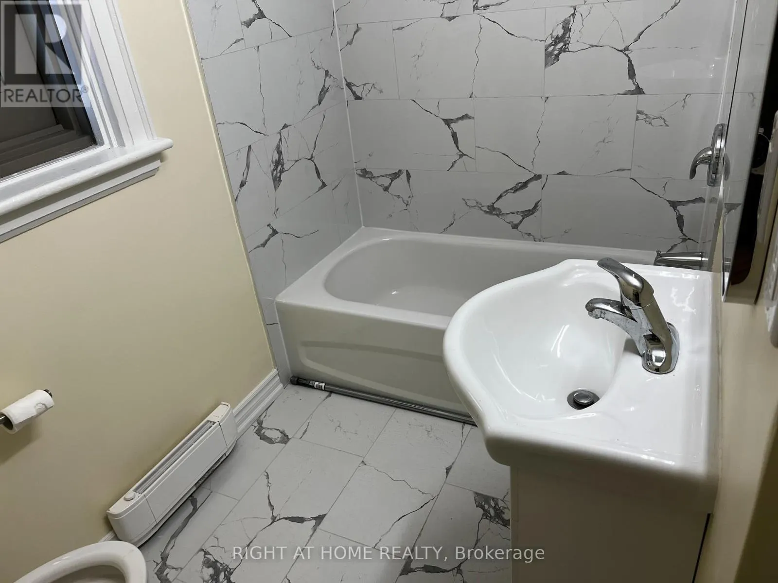 UNIT 6 - 4 GROSVENOR AVENUE S