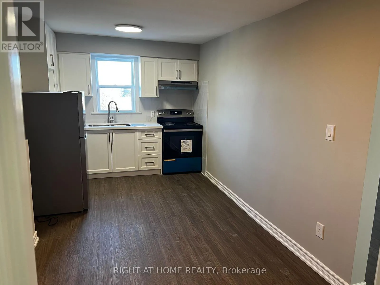 UNIT 6 - 4 GROSVENOR AVENUE S