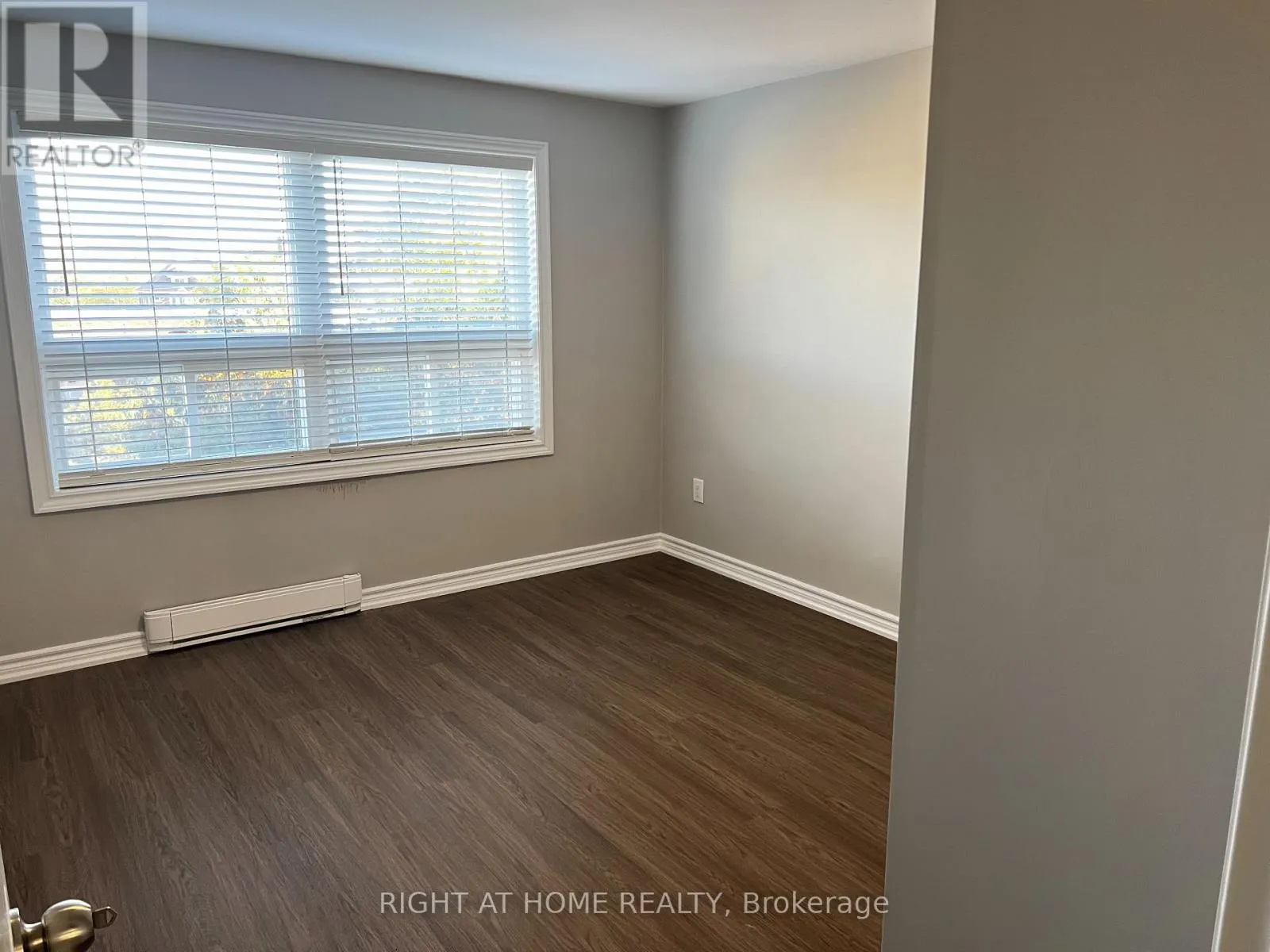 UNIT 6 - 4 GROSVENOR AVENUE S