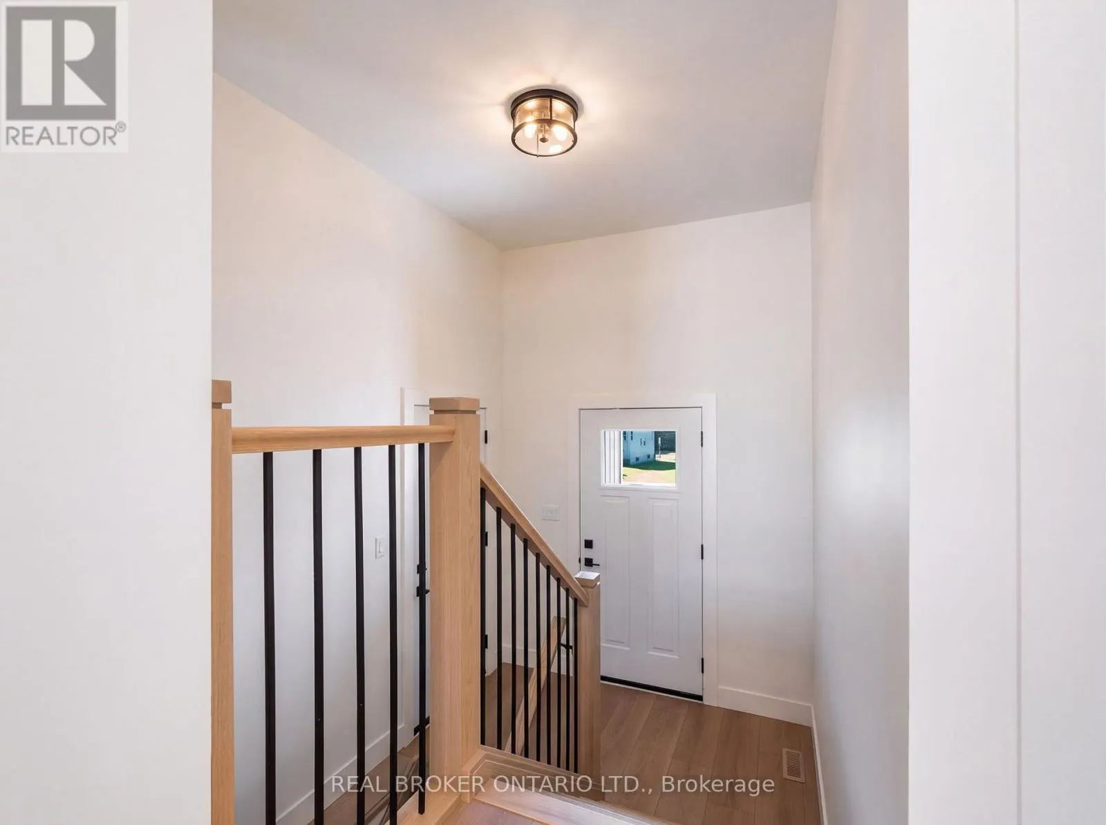 2 - 155 DAVIS STREET