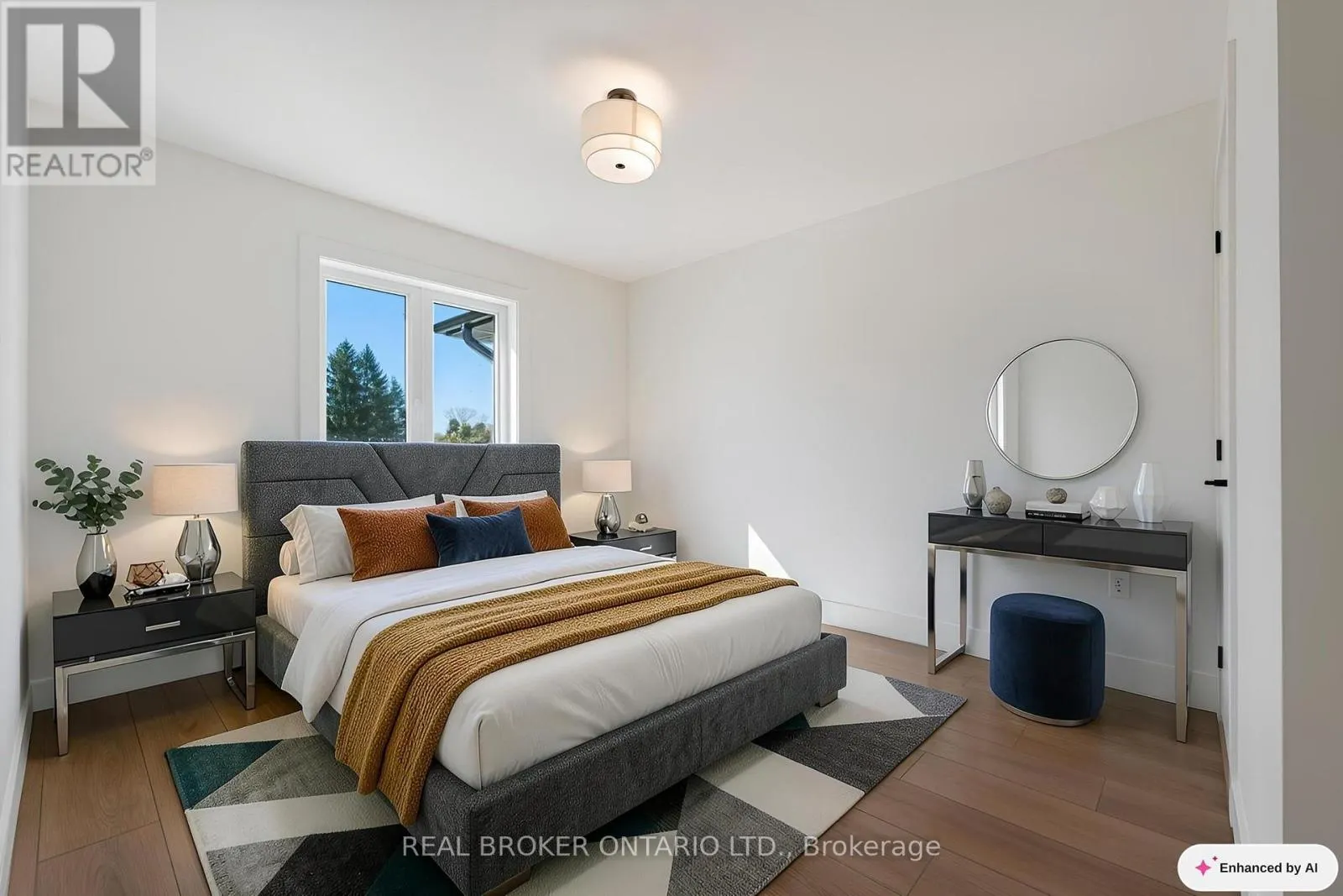 3 - 153 DAVIS STREET