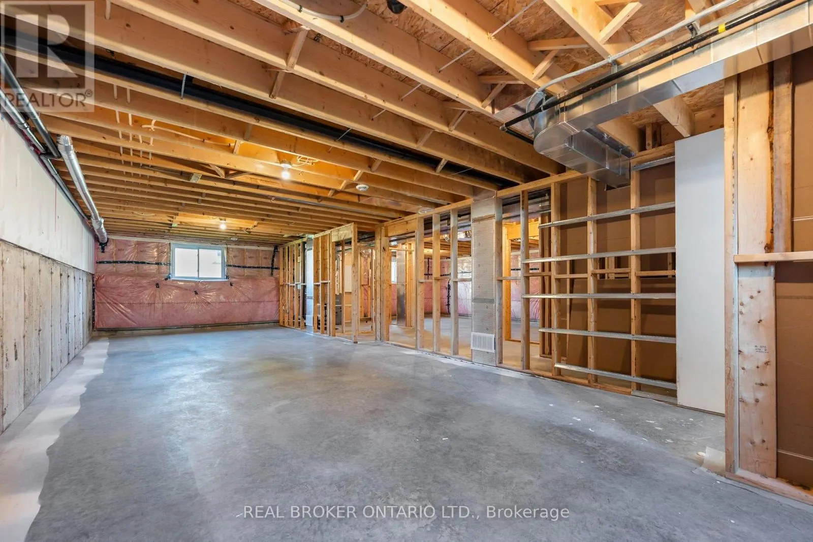 4 - 151 DAVIS STREET