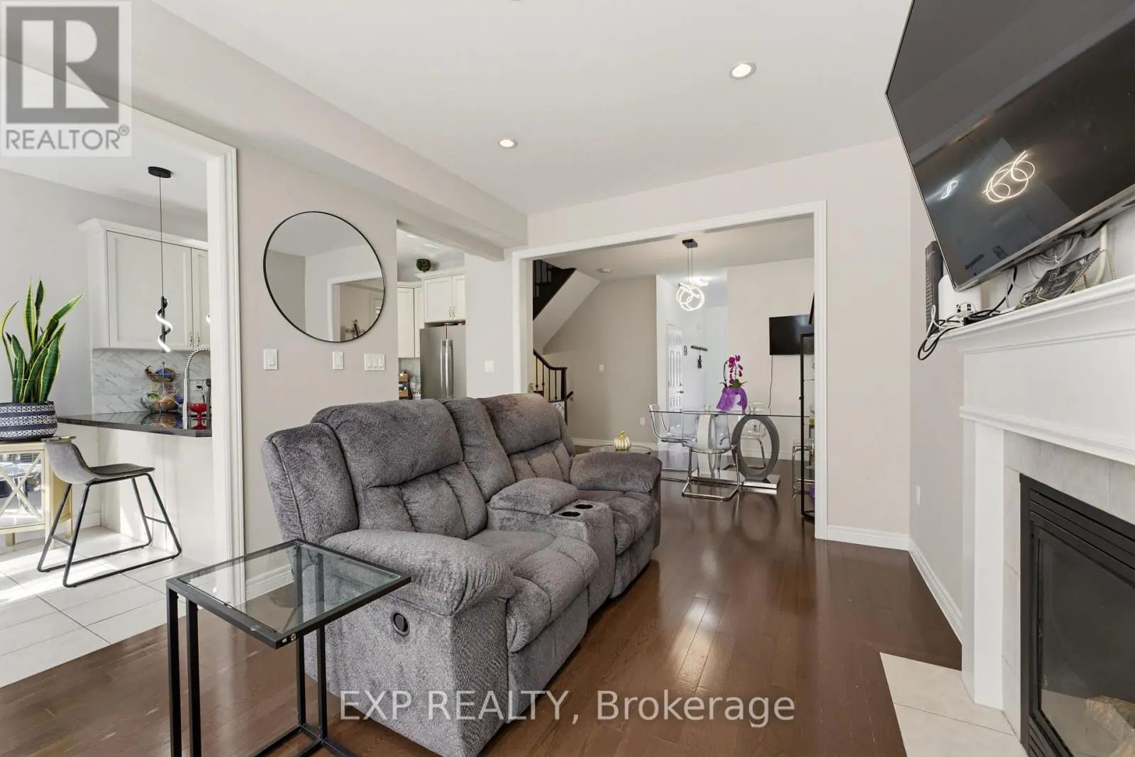 58 SUMMERBERRY WAY