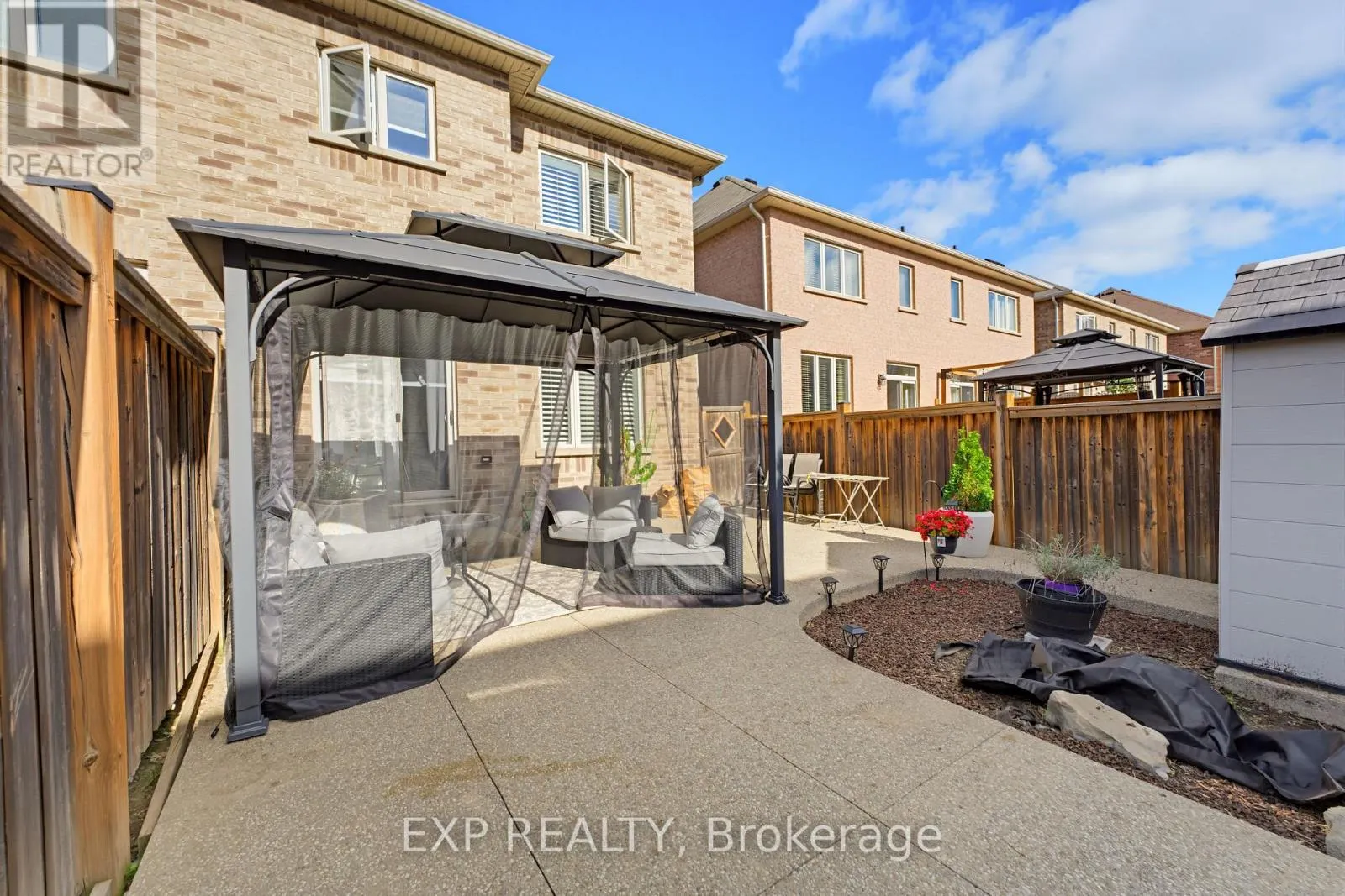 58 SUMMERBERRY WAY