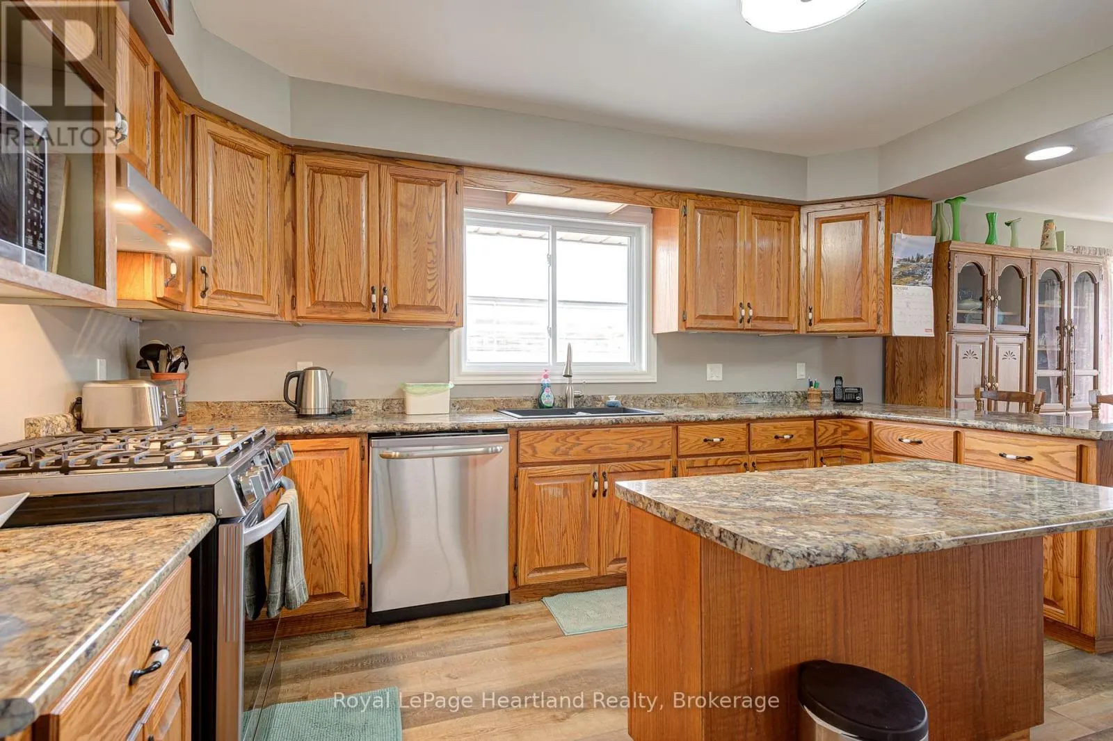 160 HURON ROAD