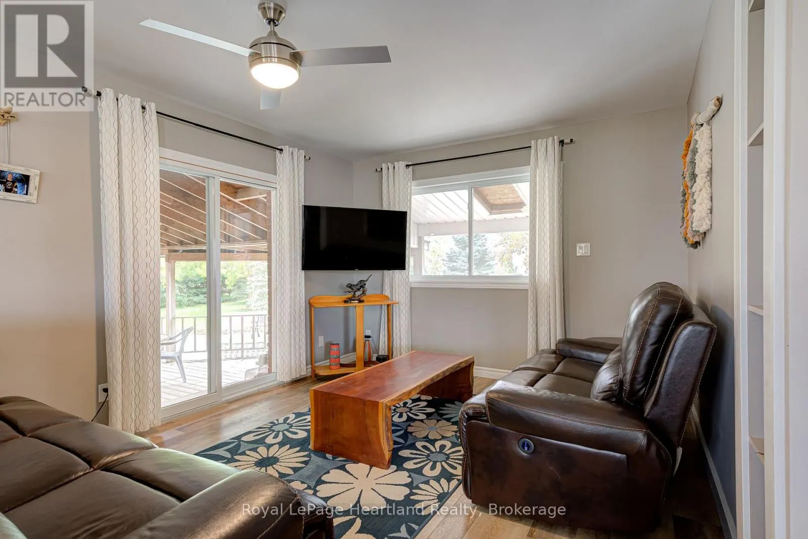 160 HURON ROAD
