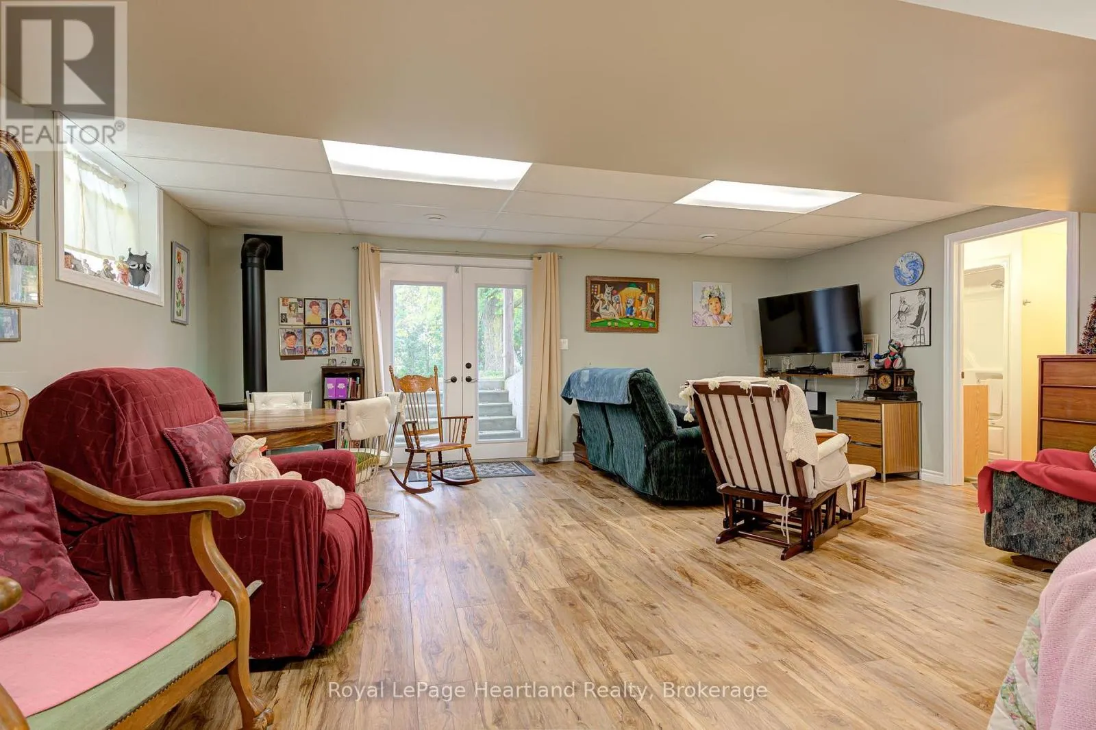 160 HURON ROAD