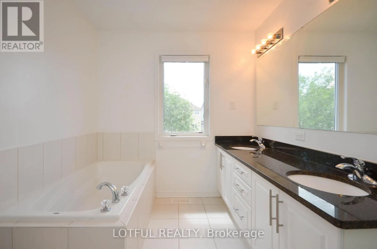 62 DUNDALK PRIVATE