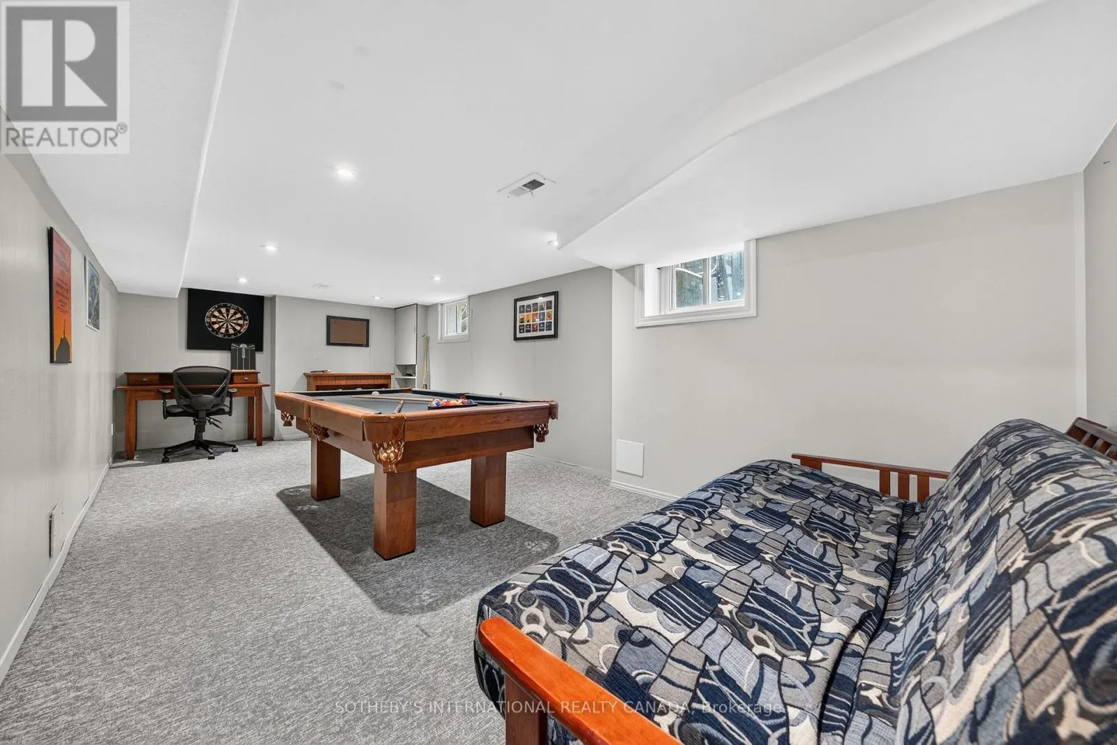38 ROSLIN AVENUE S