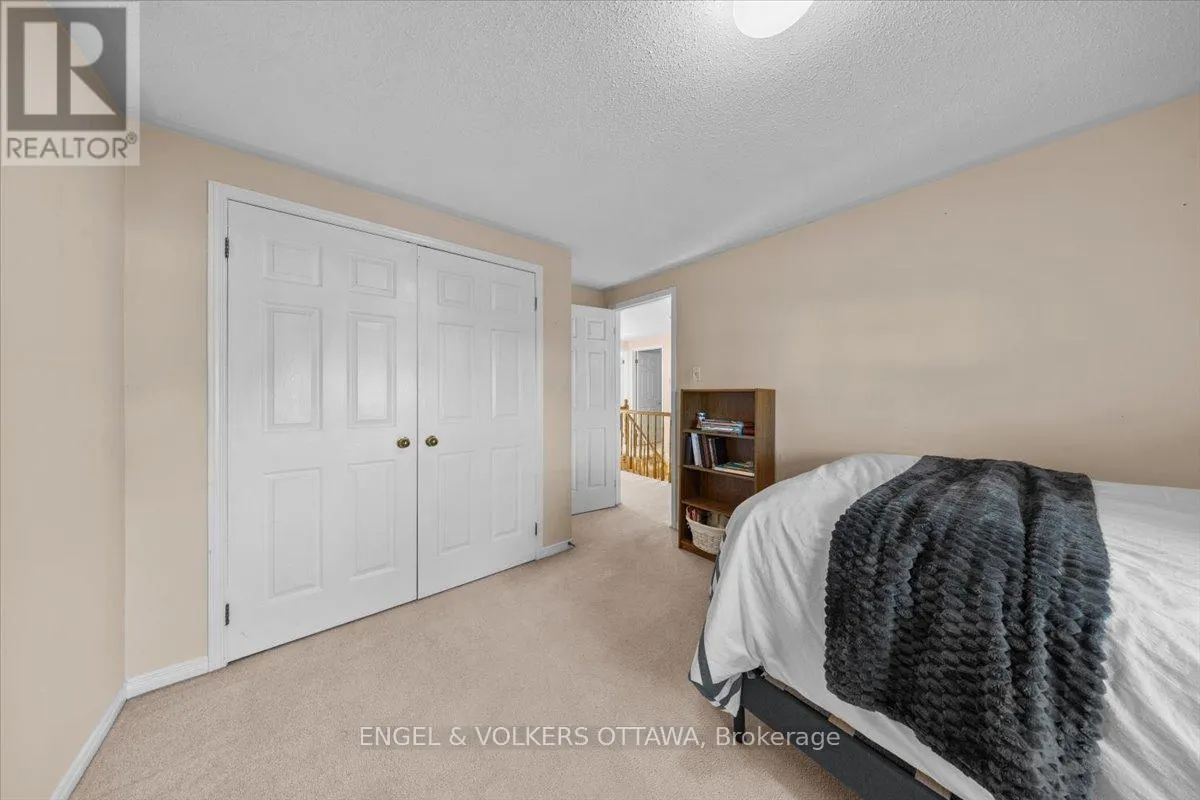 1678 DES PERDRIX CRESCENT