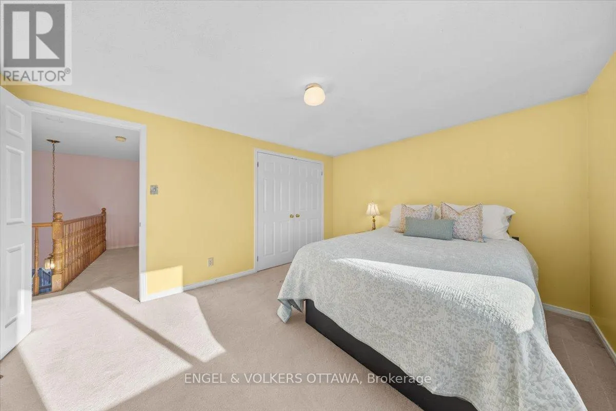 1678 DES PERDRIX CRESCENT