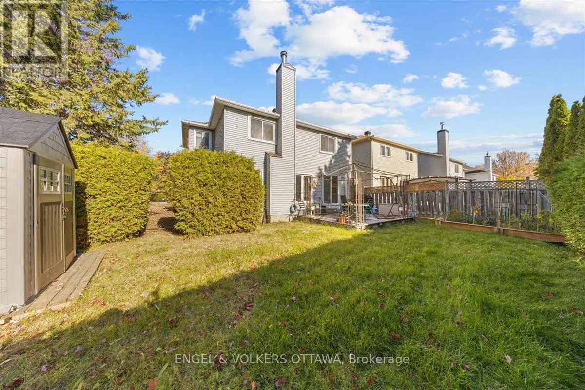 1678 DES PERDRIX CRESCENT
