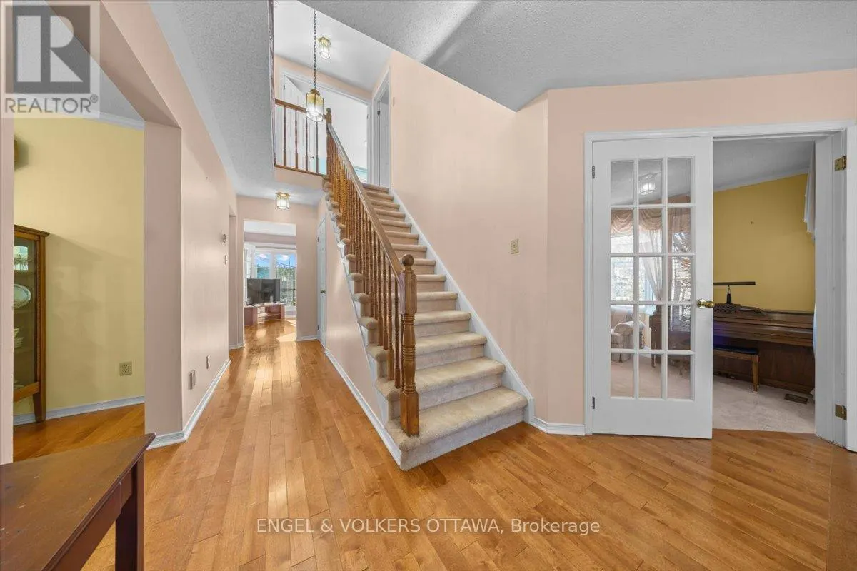 1678 DES PERDRIX CRESCENT