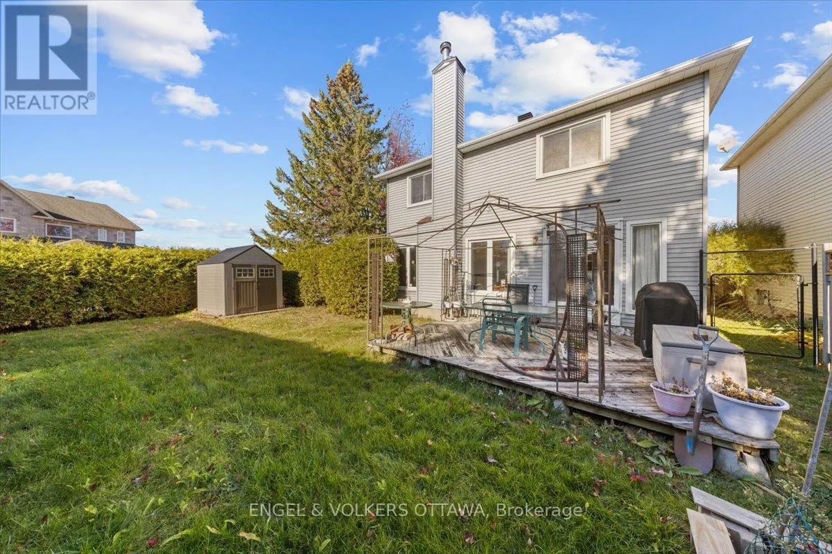 1678 DES PERDRIX CRESCENT