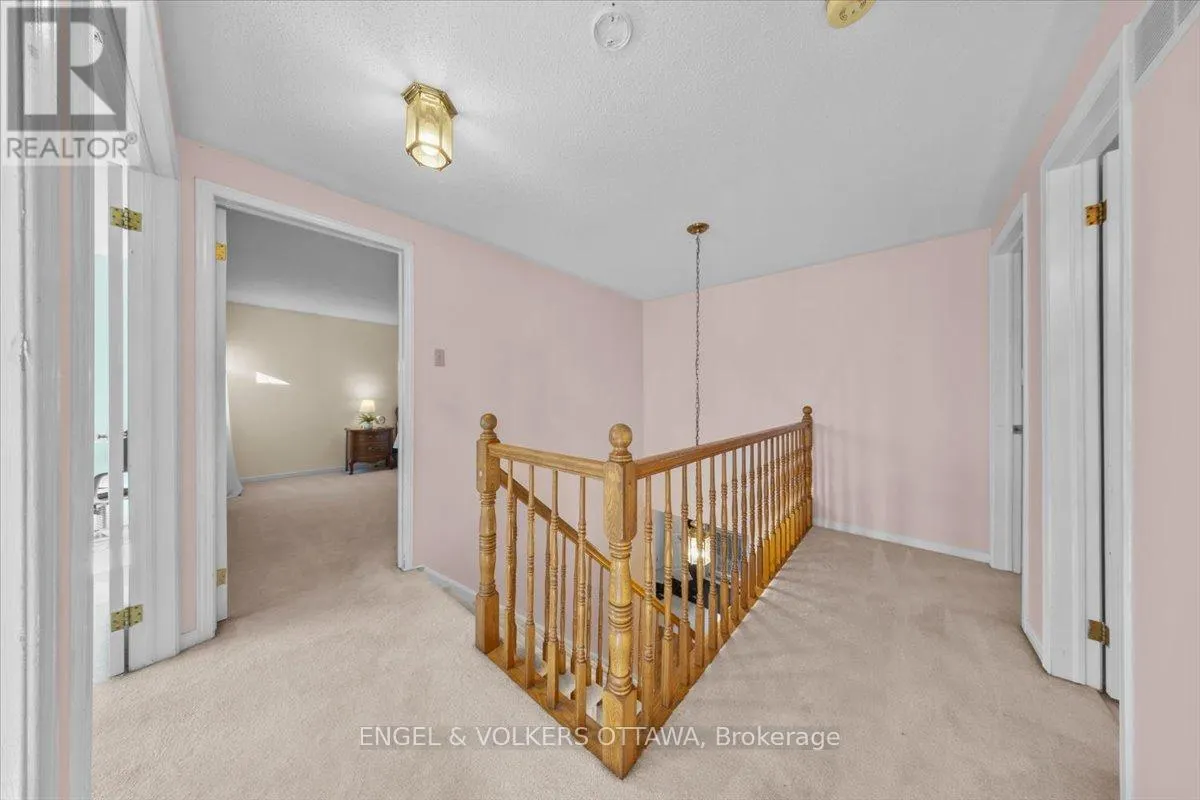 1678 DES PERDRIX CRESCENT