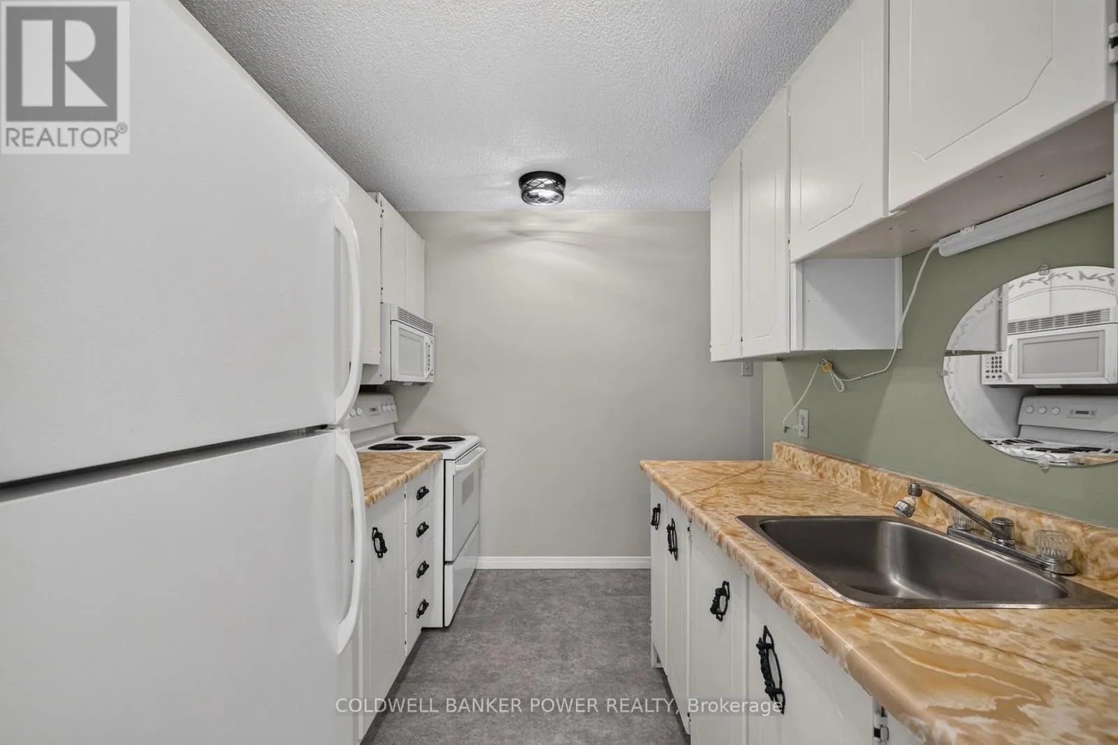205 - 1103 JALNA BOULEVARD #205