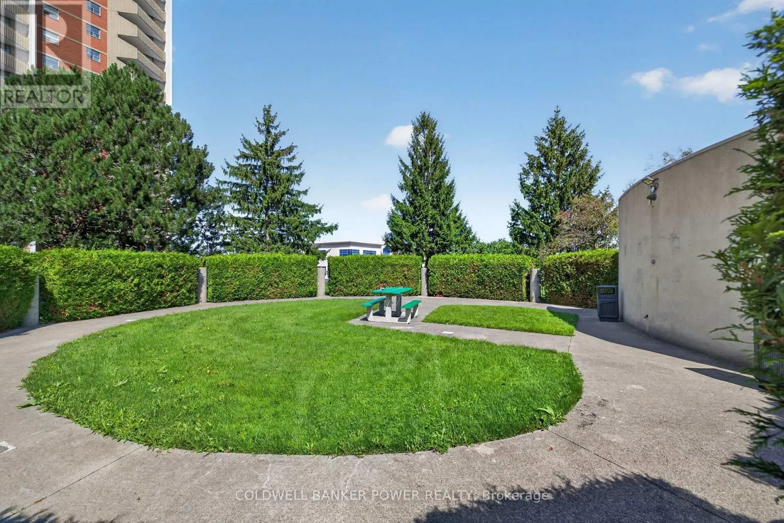 205 - 1103 JALNA BOULEVARD #205
