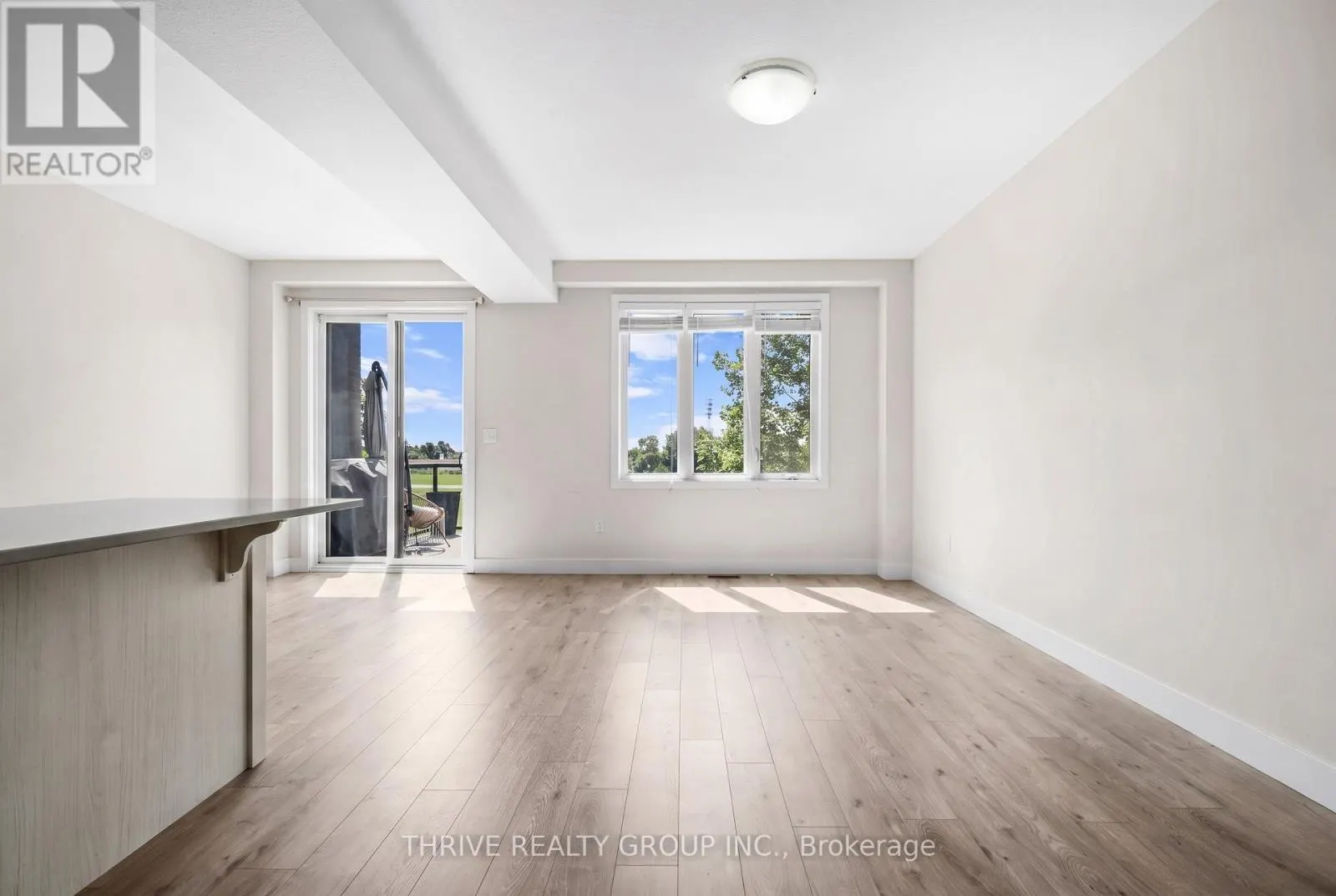 981 WEST VILLAGE SQUARE