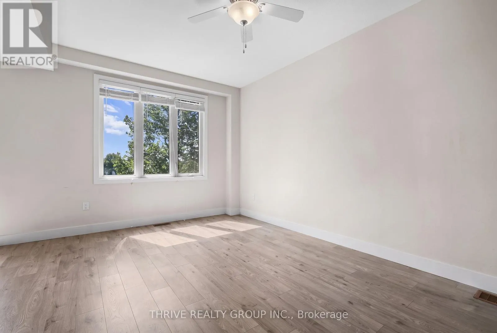 981 WEST VILLAGE SQUARE