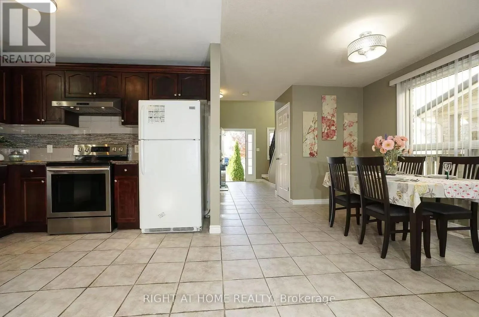 1422 MICKLEBOROUGH DRIVE