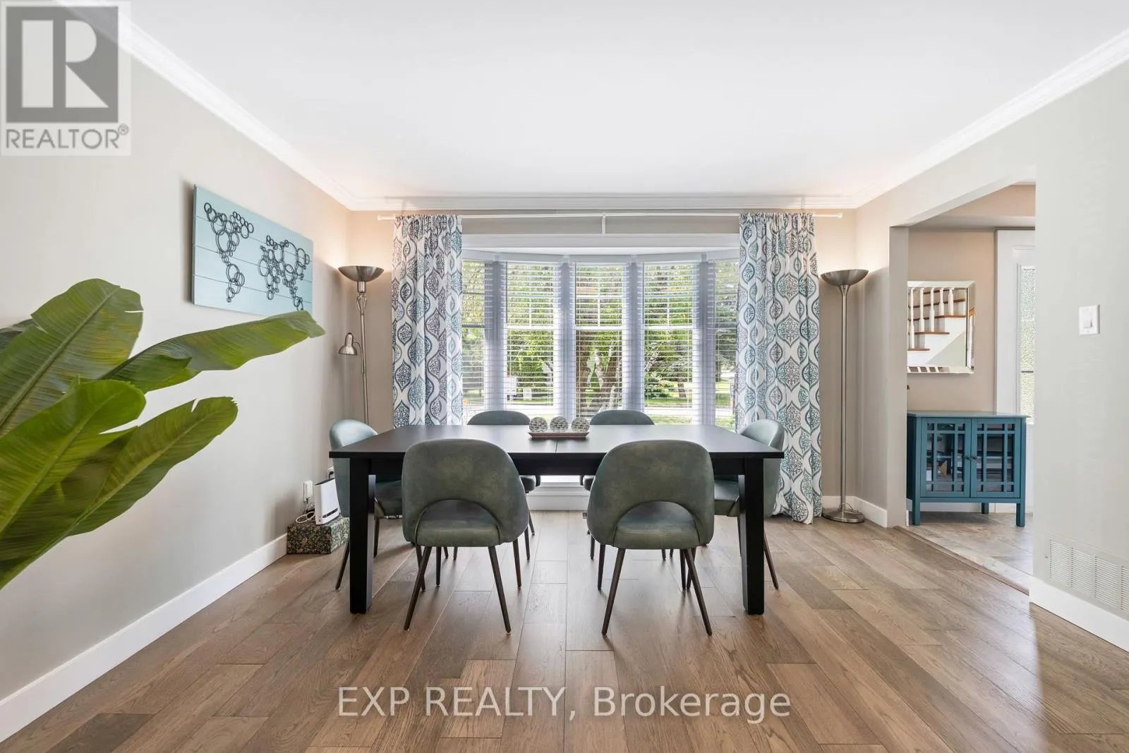 11 ROBERTA CRESCENT