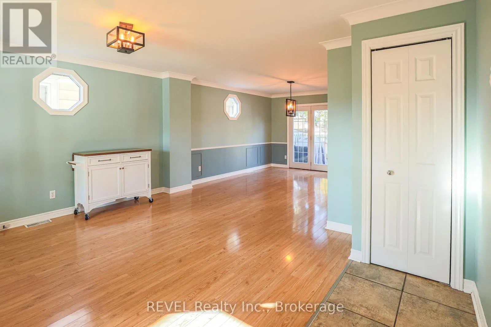 3 VICTORIA STREET