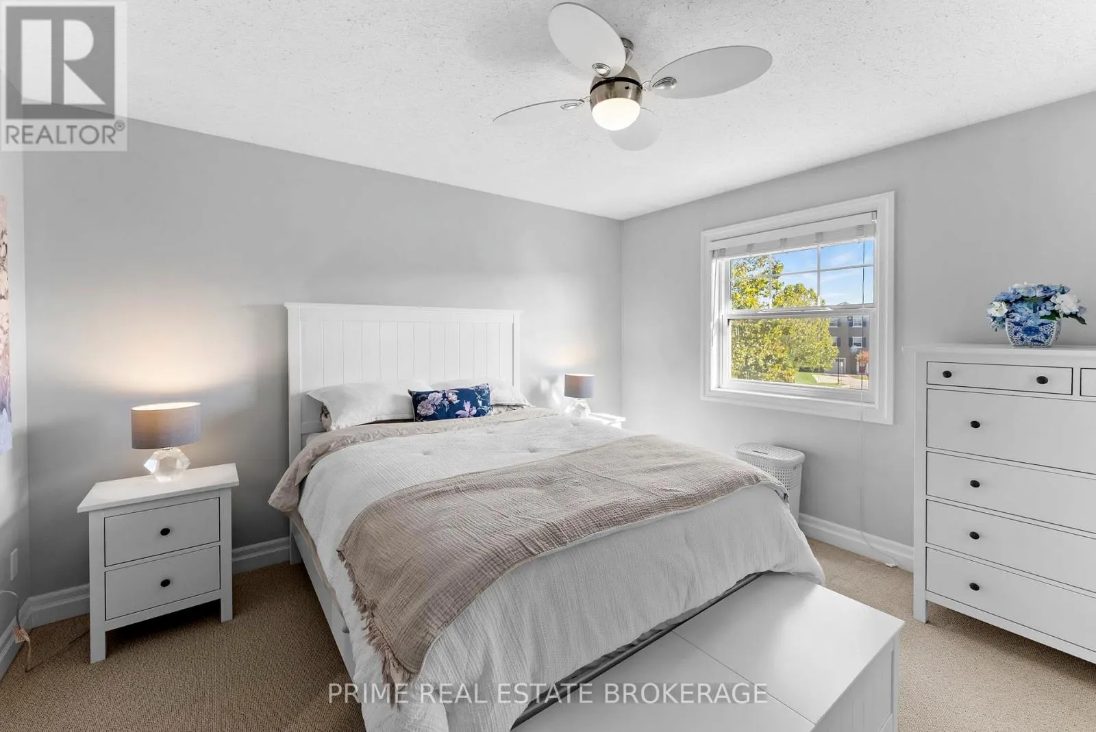 4 - 1850 BEAVERBROOK AVENUE #4
