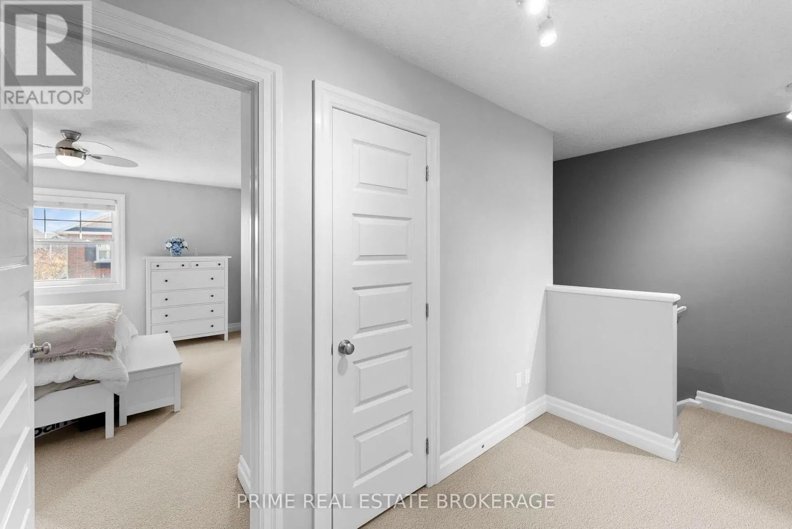 4 - 1850 BEAVERBROOK AVENUE #4
