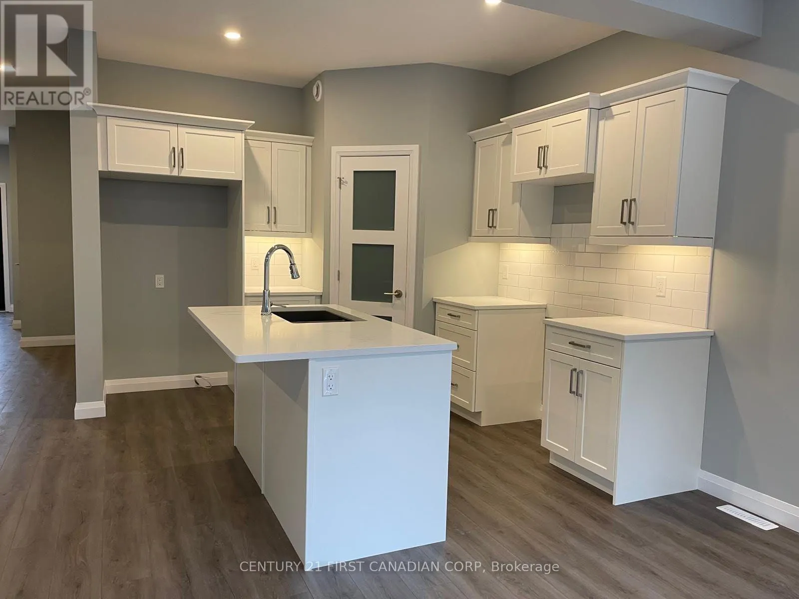43 - 1 MILLER DRIVE #43