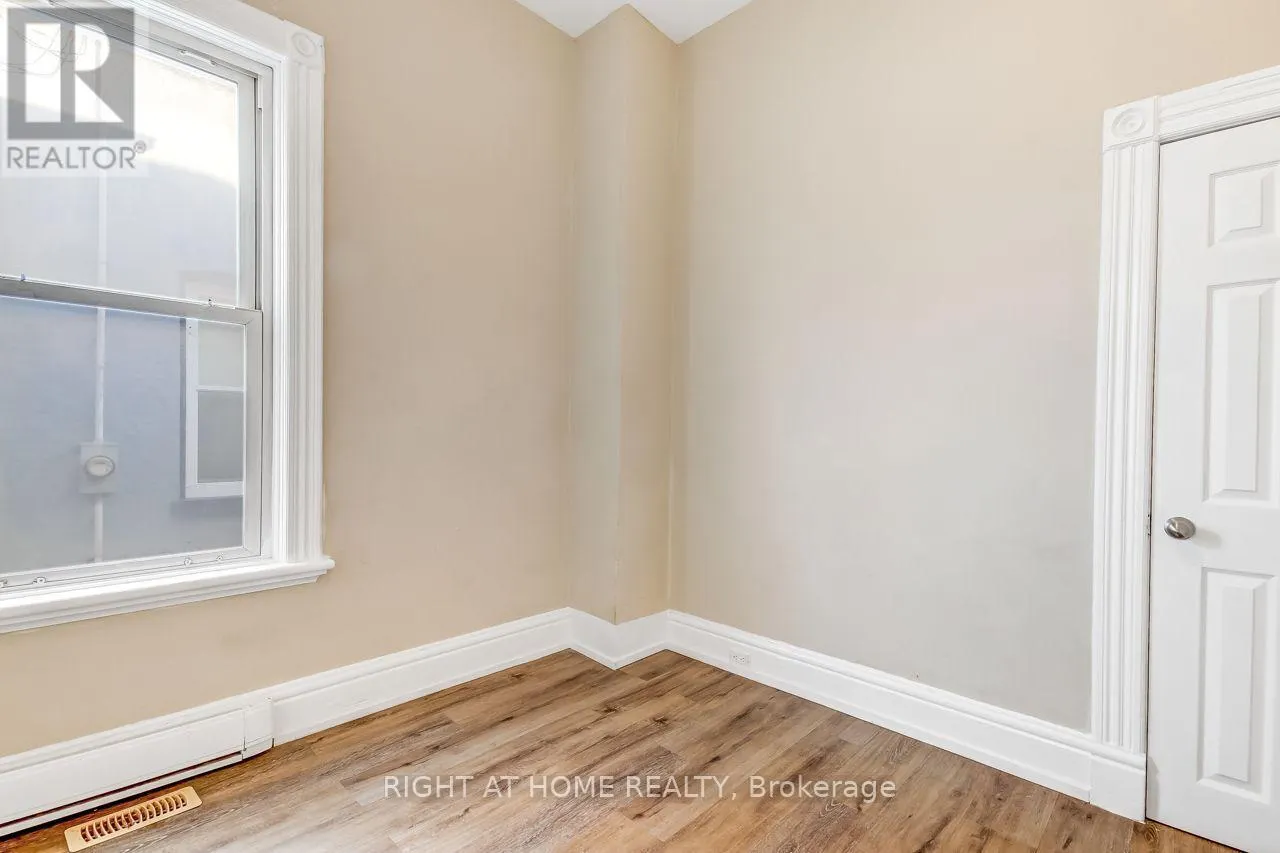 1 - 106 HIGH STREET #1