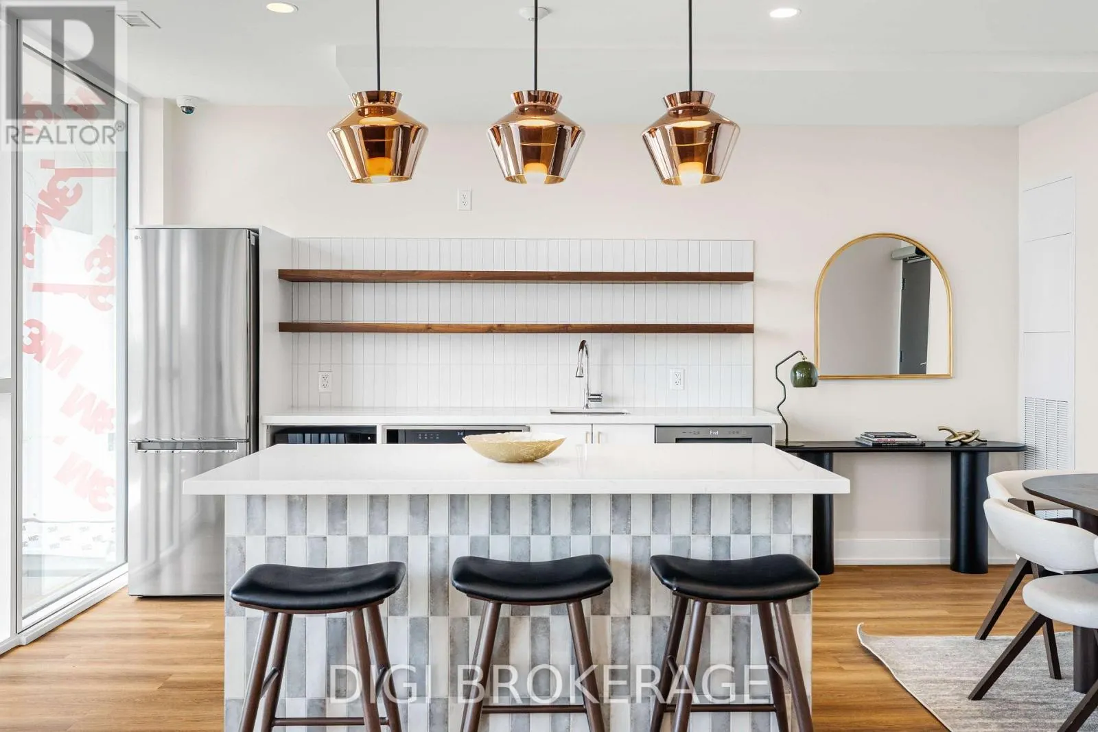 1507 - 2070 SCOTT STREET