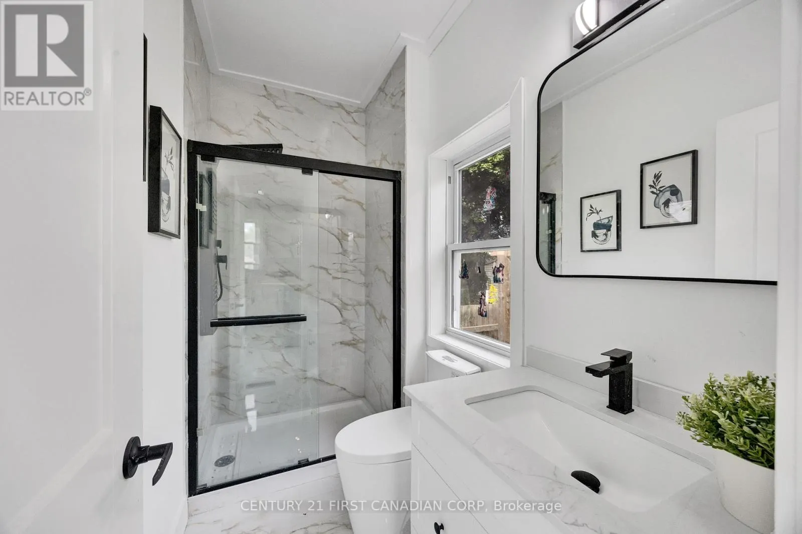 328 OAKLAND AVENUE