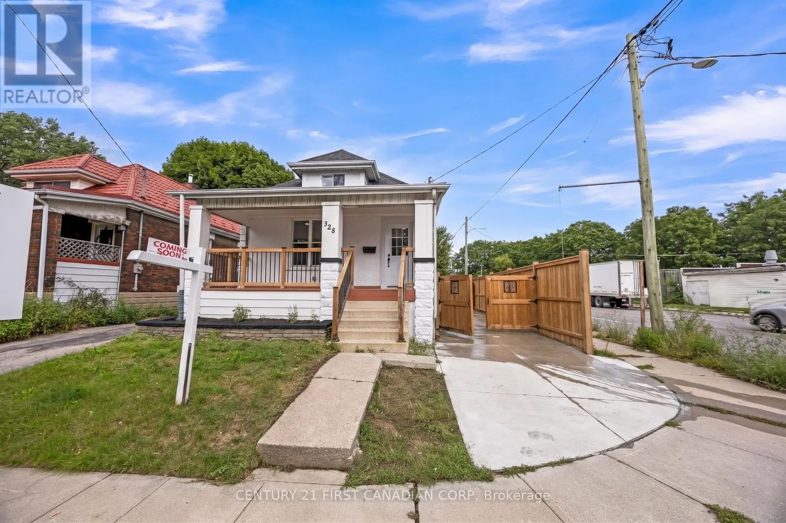328 OAKLAND AVENUE