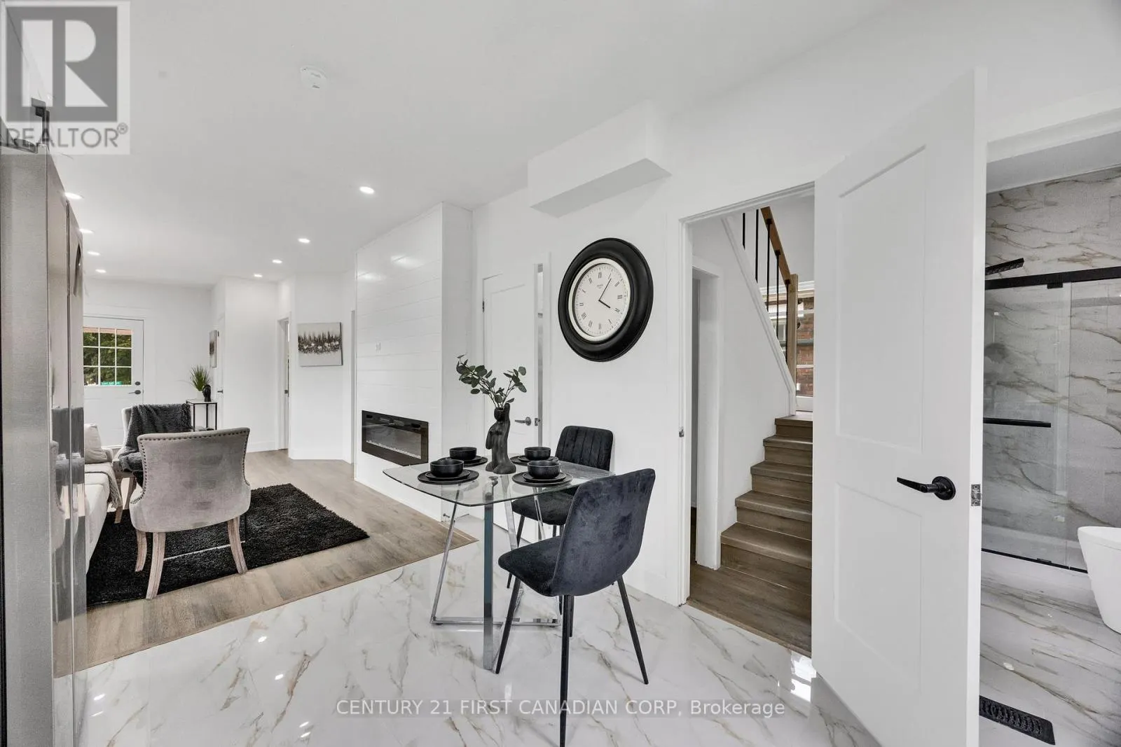 328 OAKLAND AVENUE