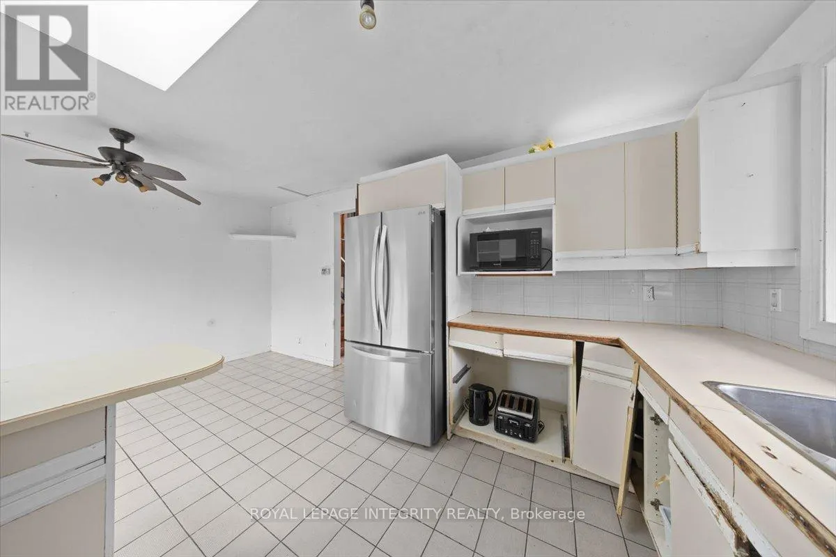2656 MARBLE CRESCENT