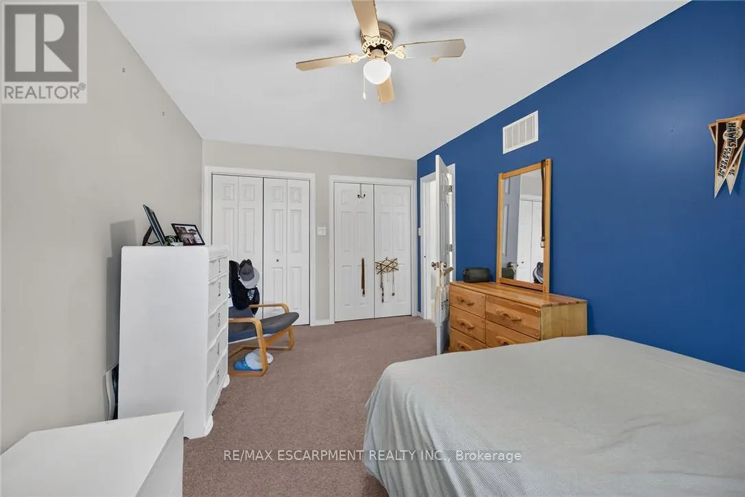8105 LEEMING ROAD