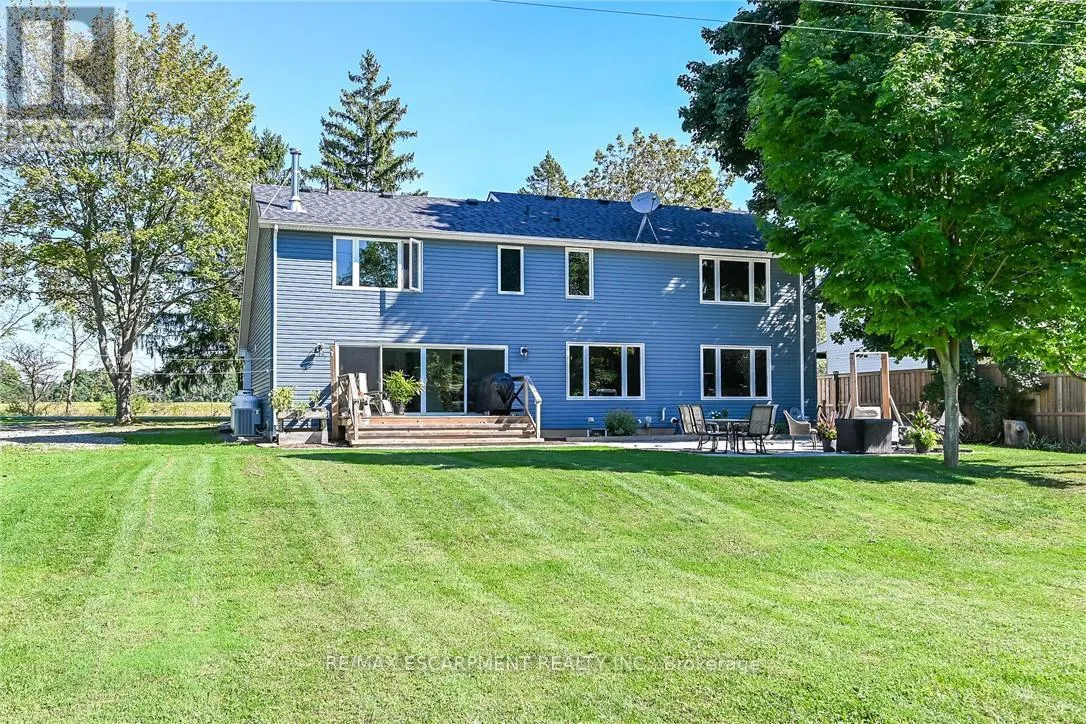 8105 LEEMING ROAD