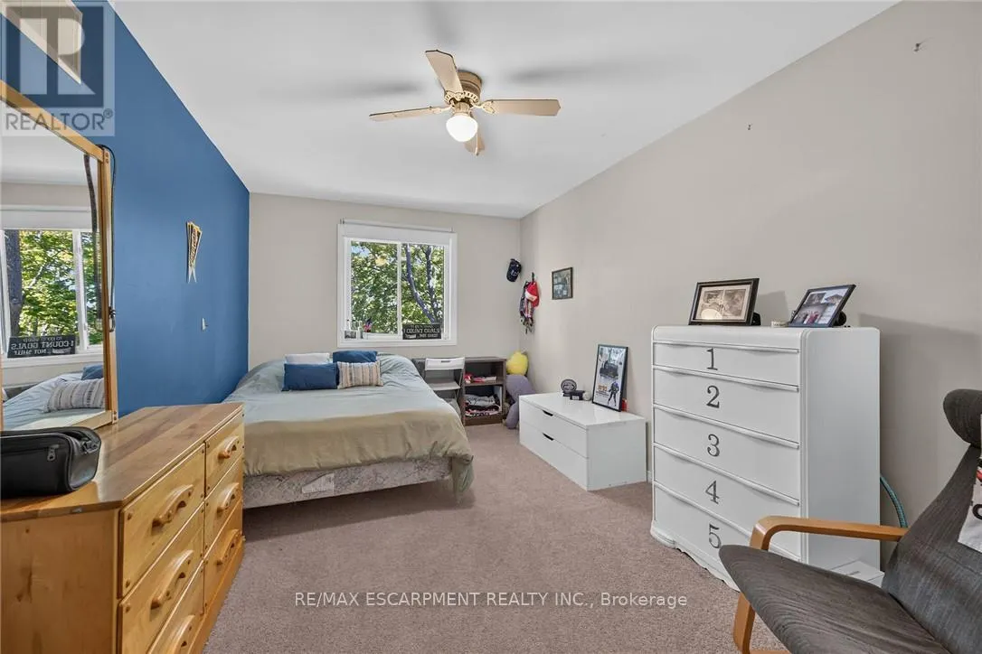 8105 LEEMING ROAD