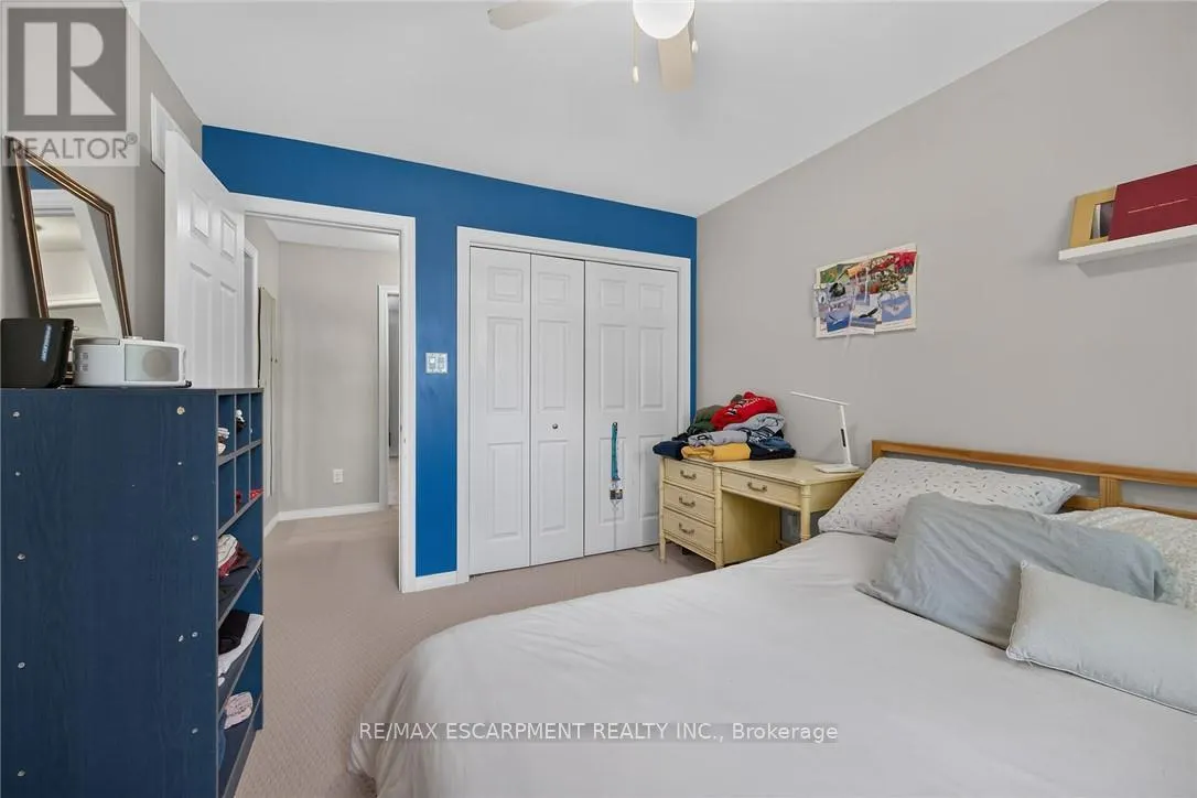 8105 LEEMING ROAD