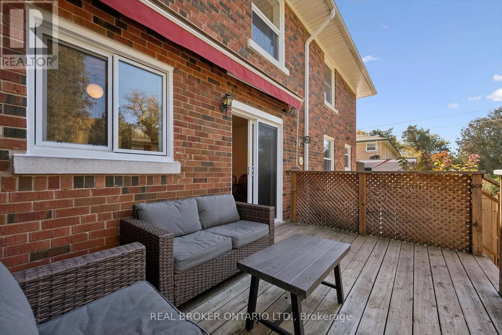 100 WAVERLEY DRIVE