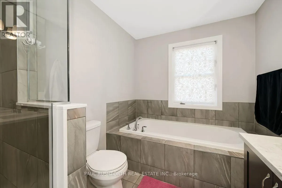 27 ESCALLONIA COURT