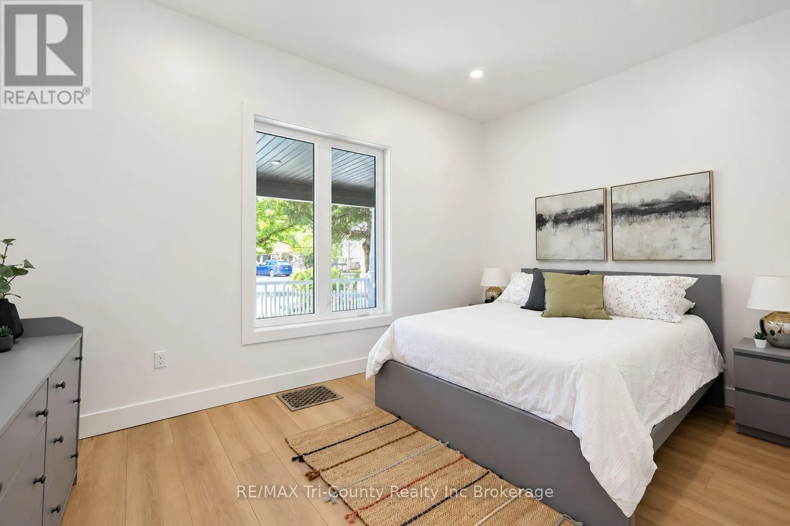 16 REDAN STREET