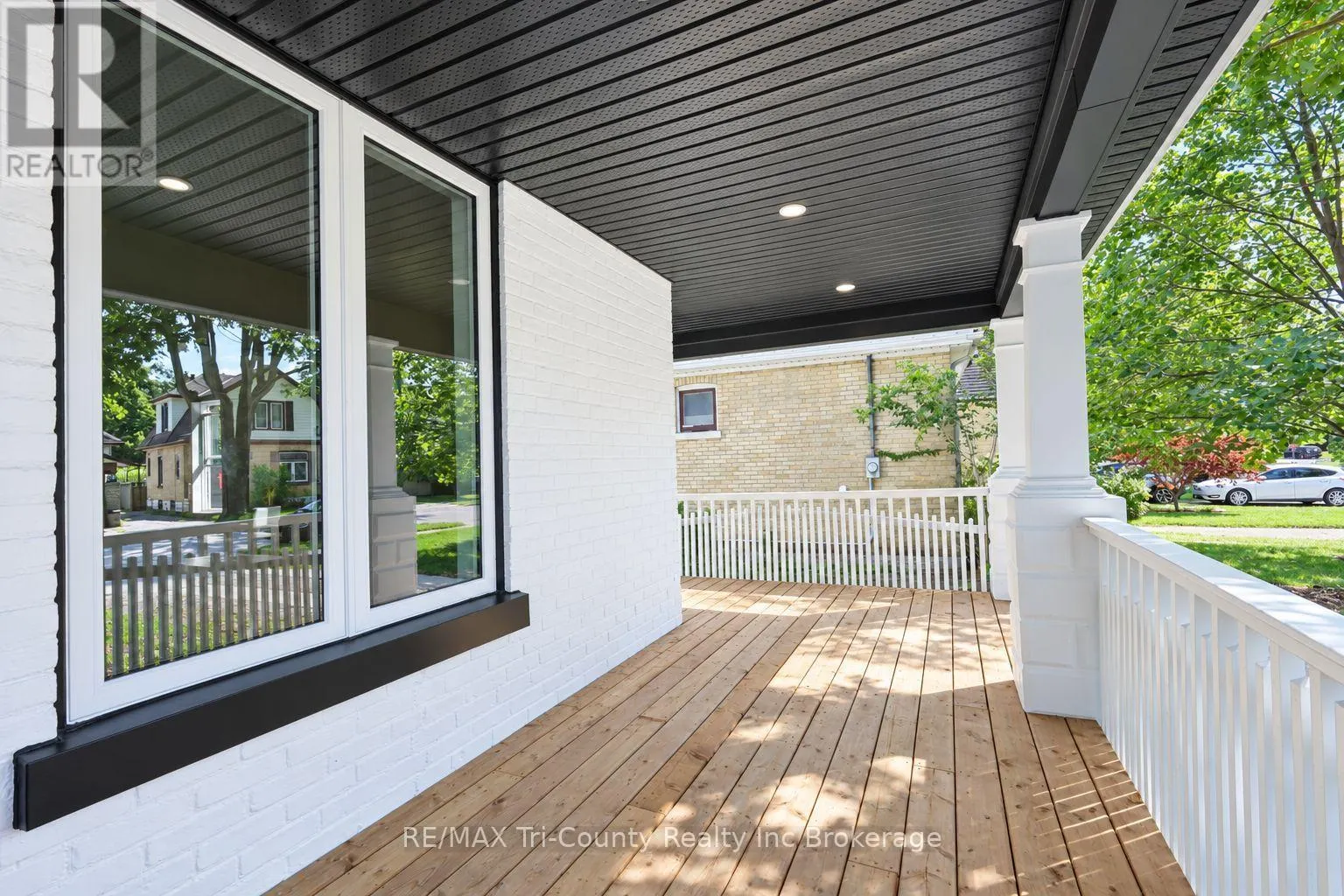 16 REDAN STREET