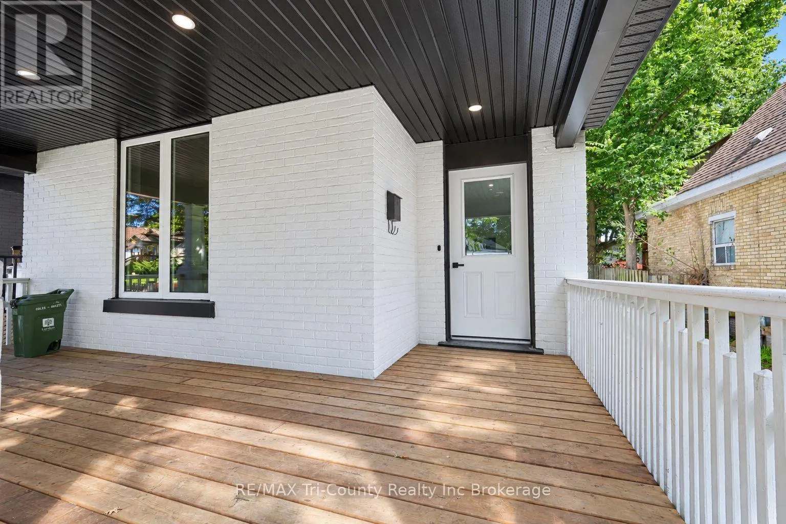 16 REDAN STREET
