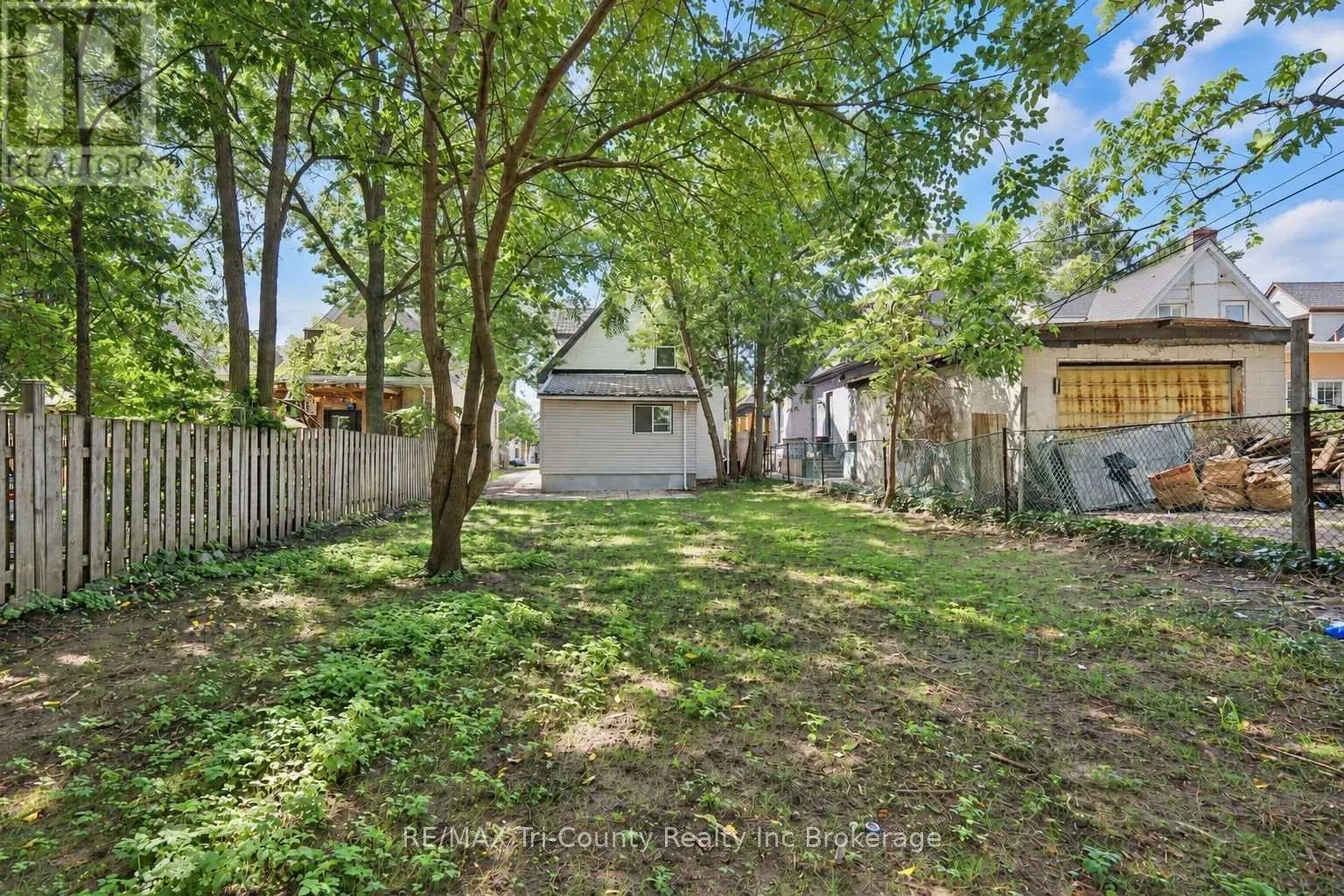 16 REDAN STREET