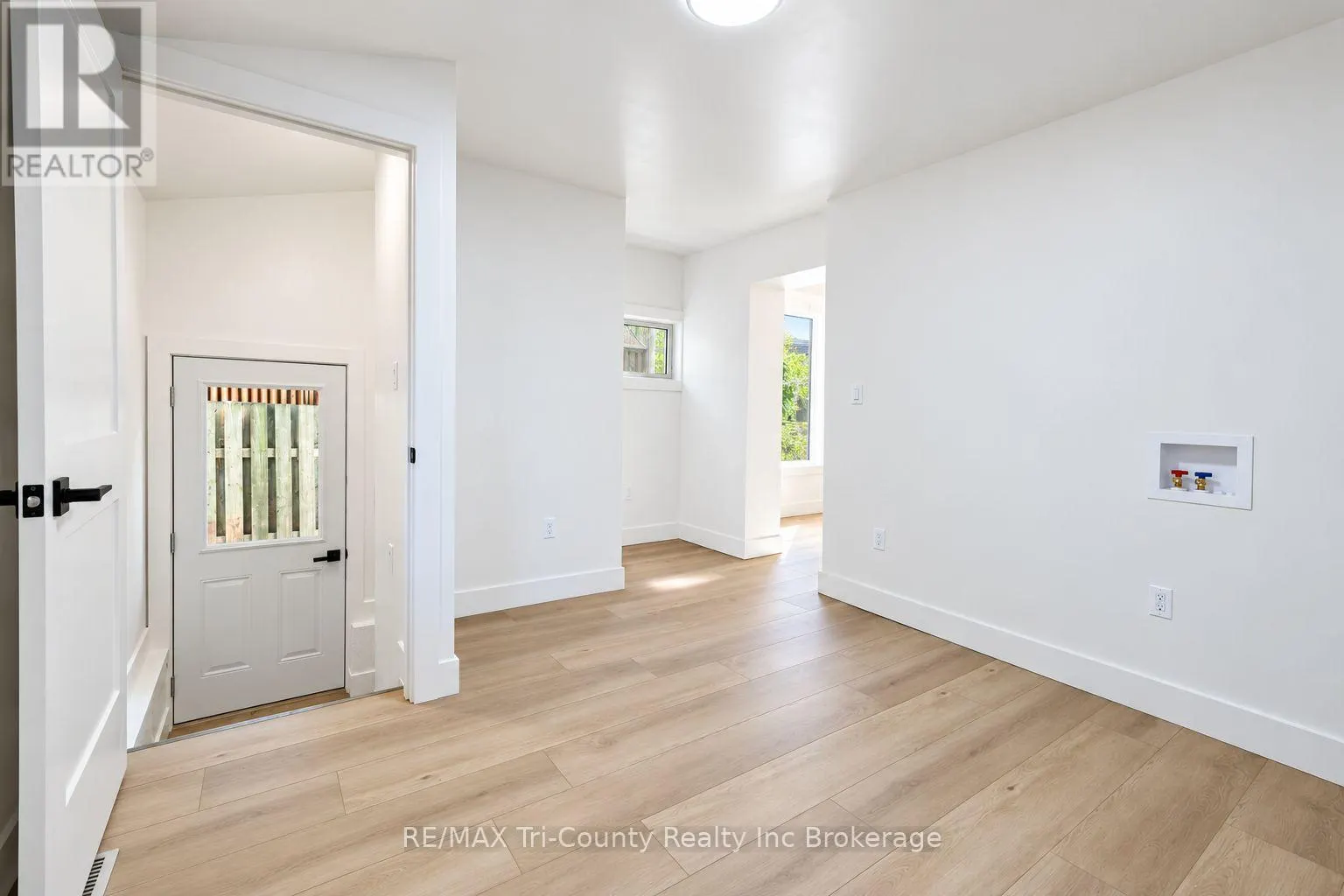16 REDAN STREET