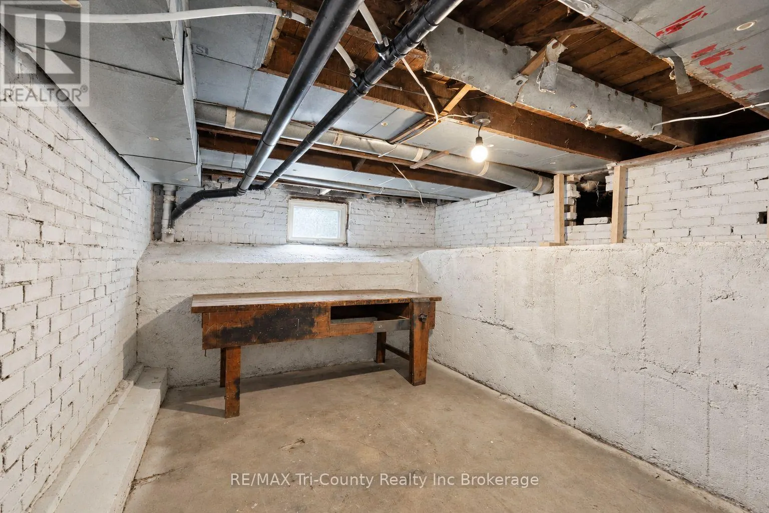 16 REDAN STREET