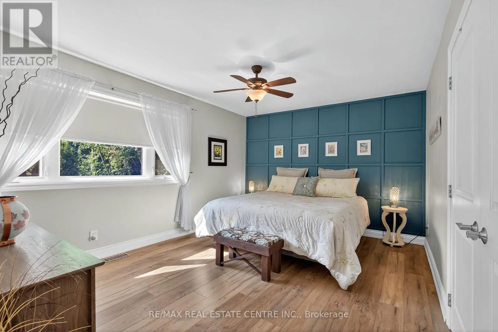 16 CEDAR LANE
